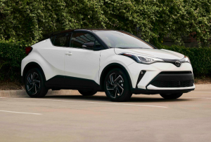 2024 Toyota C-HR Review and Release Date